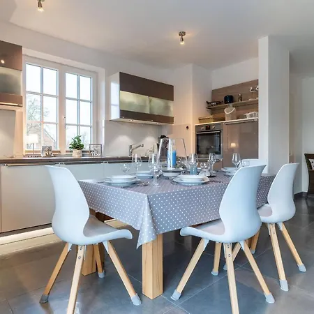 Reetdachhaus Ruem Hart Huus Reetdachhaus Ruem Hart Huus Dom wakacyjny *