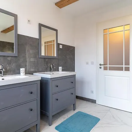 Reetdachhaus Ruem Hart Huus Reetdachhaus Ruem Hart Huus Dom wakacyjny *