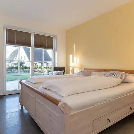 Reetdachhaus Ruem Hart Huus Reetdachhaus Ruem Hart Huus