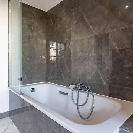 Dom wakacyjny Reetdachhaus Ruem Hart Huus Reetdachhaus Ruem Hart Huus